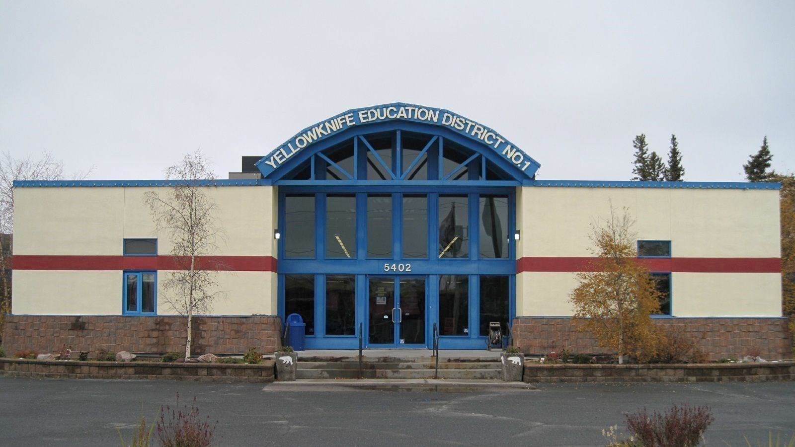YK1